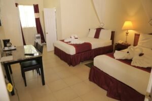 Hotels With Airport Pickup In Entebbe - Aivilo Home Entebbe
