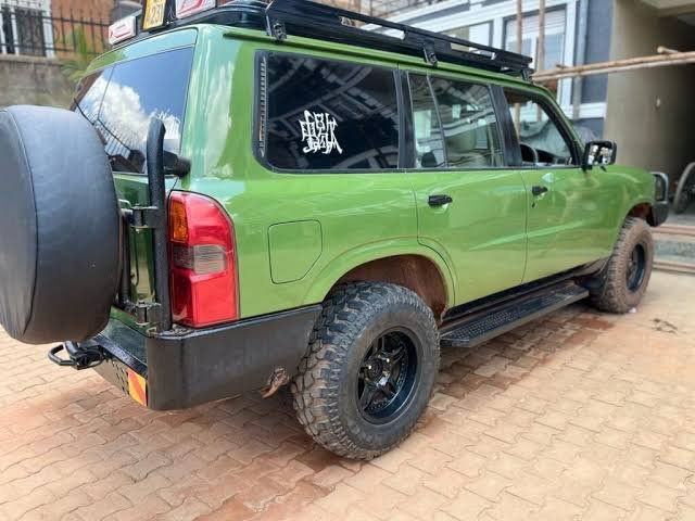 Nissan Patrol Safari Vehicle for Uganda Safaris and Gorillas