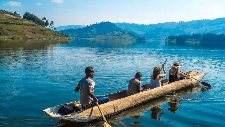 Lake Bunyonyi Uganda | Tours Near Bwindi Gorilla Trekking